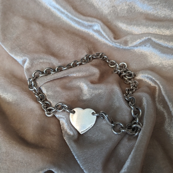 46%OFF Tiffany's Choker Necklace - Picture 4 of 8